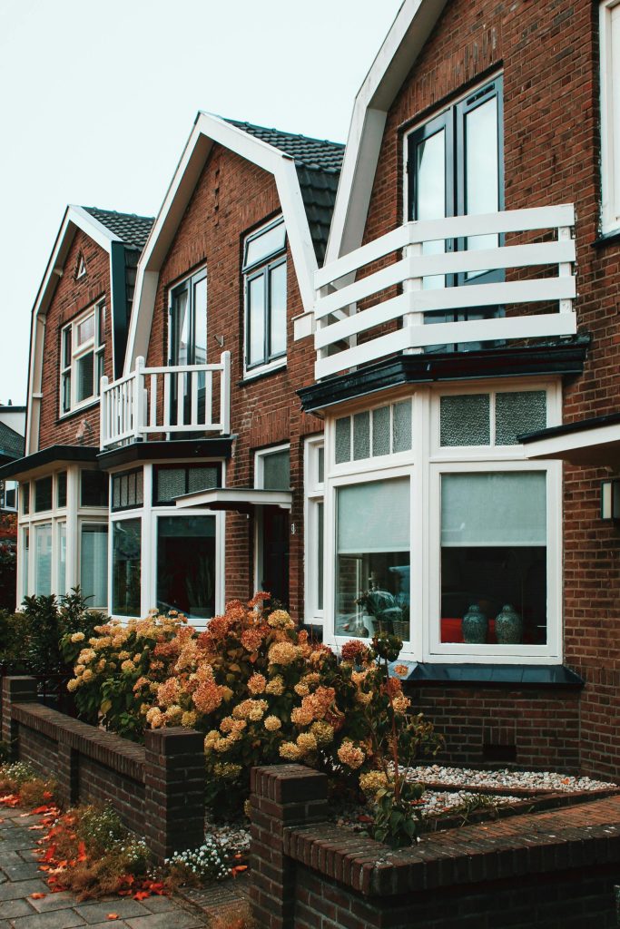 Expat homeownership